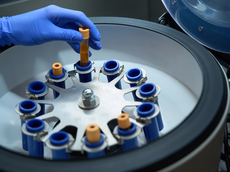 VKS Mecanizados · Sector Médico y Farmacéutico